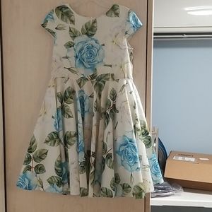 Girls dress